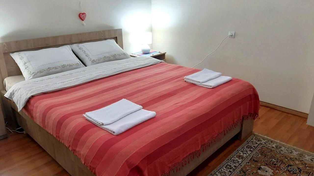Beso-House Apartment Borjomi ภายนอก รูปภาพ