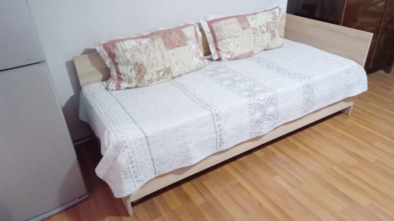 Beso-House Apartment Borjomi ภายนอก รูปภาพ