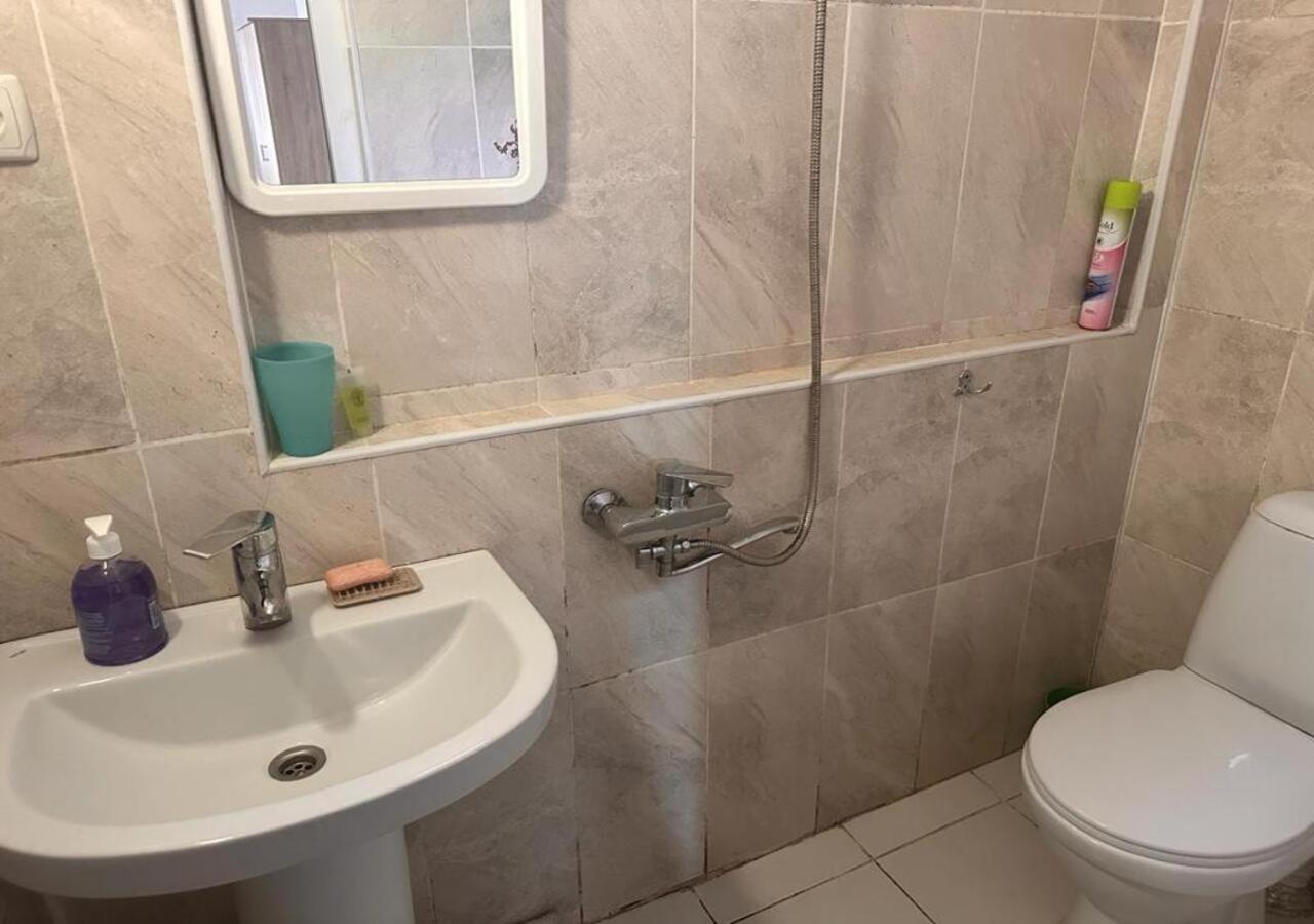 Beso-House Apartment Borjomi ภายนอก รูปภาพ