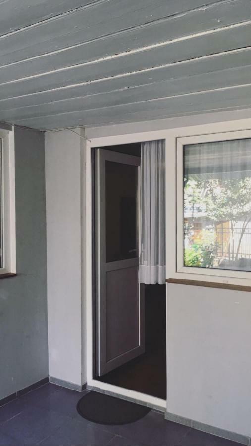 Beso-House Apartment Borjomi ภายนอก รูปภาพ